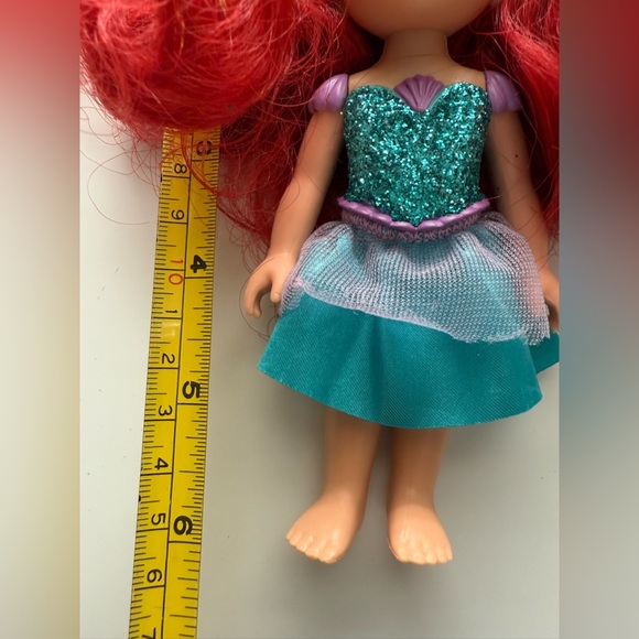 2 Little Mermaid Doll Set with Red Hair (10โ Light up and 6โ Younger model) - Picture 5 of 13